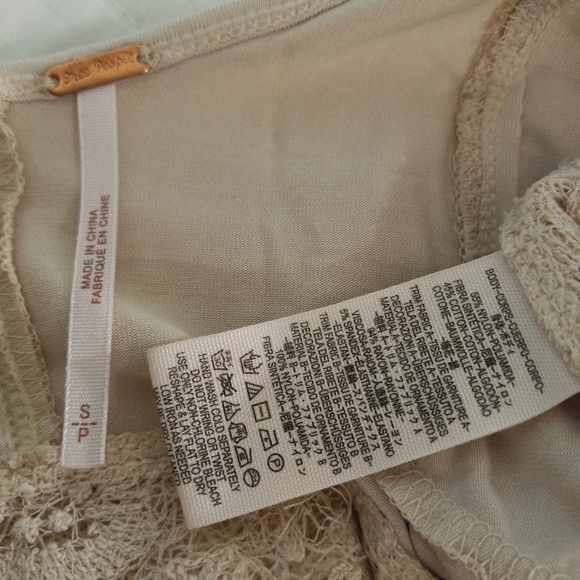 Free People Heatherton Lace Top | US S - Picture 5 of 8